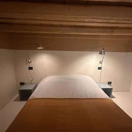 Apartment Maison Santa Sofia- Milan