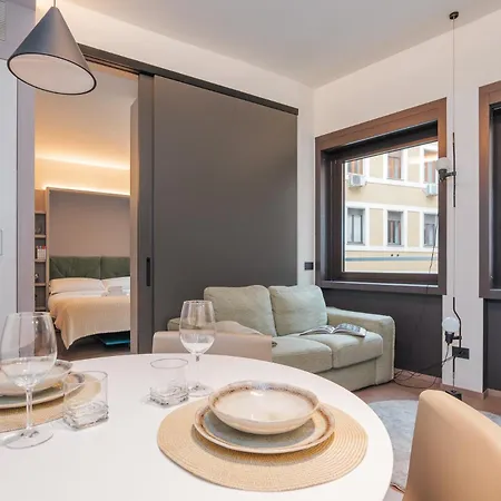 Modern In Galleria Pattari - Steps To Duomo * Mediolan