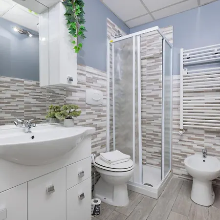 Modern Loft 8 Min From Duomo Appartamento *