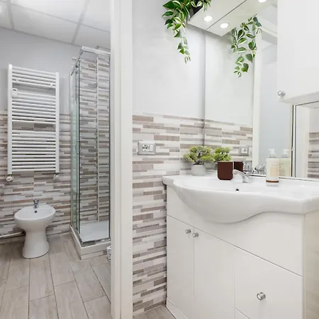 Modern Loft 8 Min From Duomo شقة ميلان