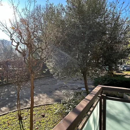 M&g X4 Pax - 5 Min Metro Apartment Milan