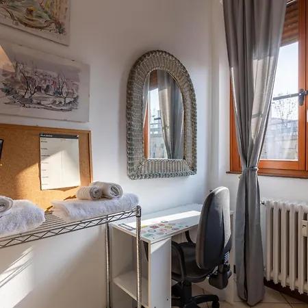 La Tana Di Mart - Zona Navigli - Vicino Metro * 밀라노