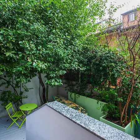 Boutique Con Cortile-design&fashion District Apartment Milan