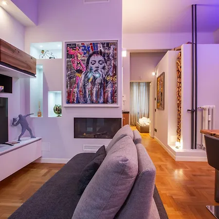 Boutique Con Cortile-design&fashion District