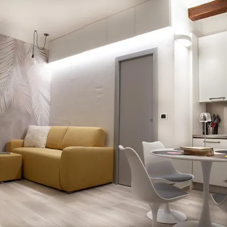 Rrrapido In Brera - Via Mercato 밀라노