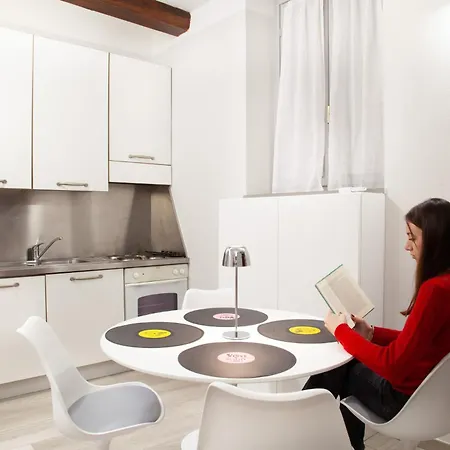 아파트 Rrrapido In Brera - Via Mercato 밀라노