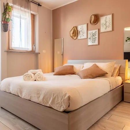 Rubattino Hideaway - Linate 10 Min Apartment *