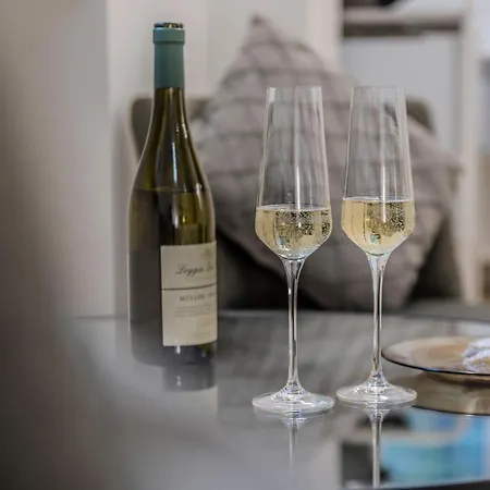 Bella In Duomo - 6 Guests