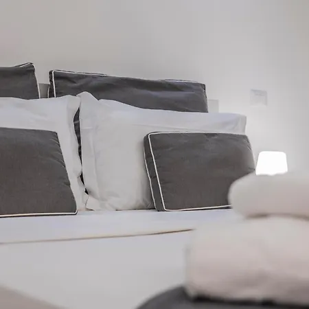 Bella In Duomo - 6 Guests Apartamento Milán