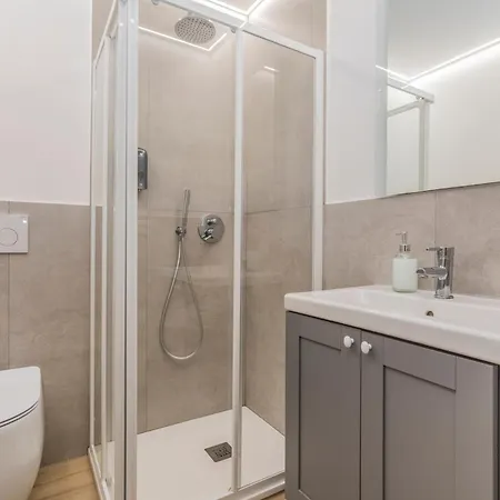 Bella In Duomo - 6 Guests Apartamento Milán