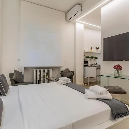 Apartamento Bella In Duomo - 6 Guests Milán