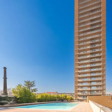 Giaxtower Gym & Pool Oasis Daire *