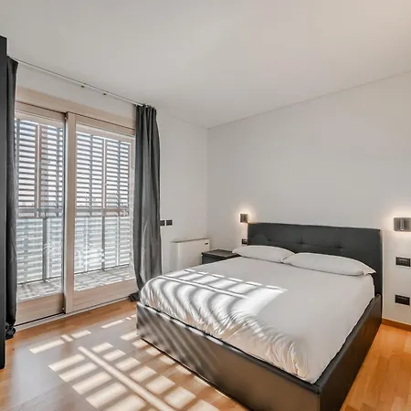 Giax Tower Luxury Oasis Apartment