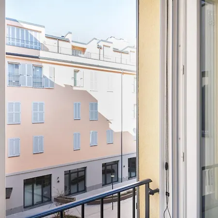 Easylife - - Petrella 4 - *