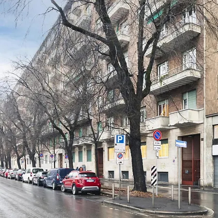 Easylife - Raffinato Con Balcone In Porta Romana Milano