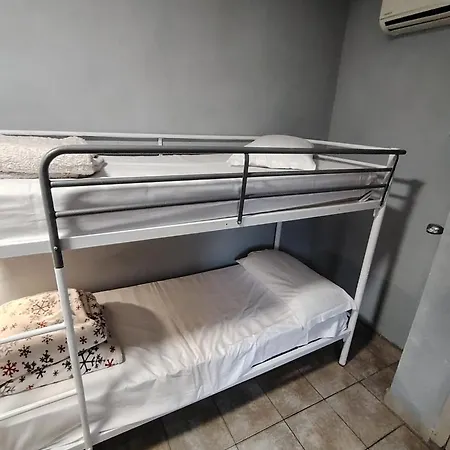 Lion University&youth 2 Guest house *