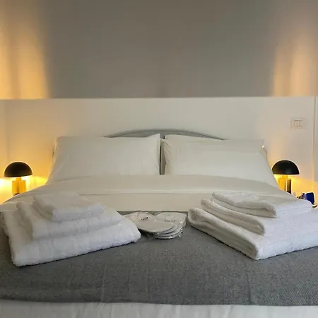 Appartement Naviglio - Eleganza E Relax A 2 Min Dalla M4 E Dai Navigli