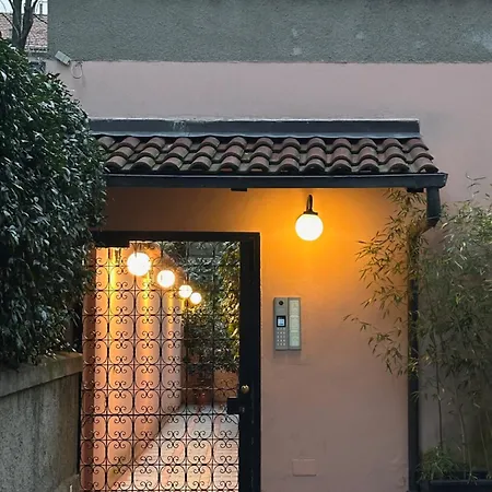 Naviglio Garden דירה