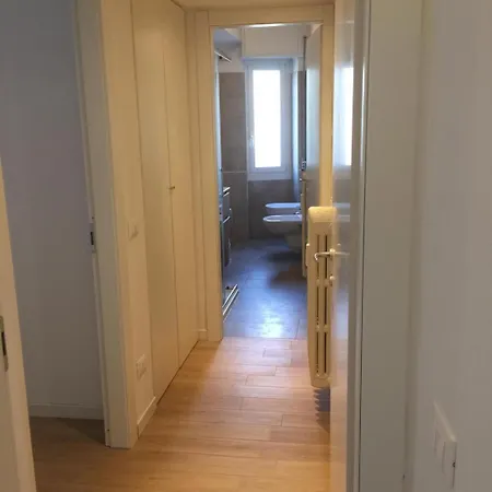Varanini Luxury Double Bedroom Two And Sauna * Milan