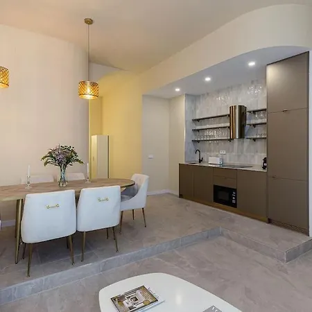 Eleganza Casacheckprofile Appartamento
