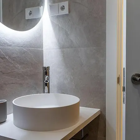Eleganza Casacheckprofile Milan