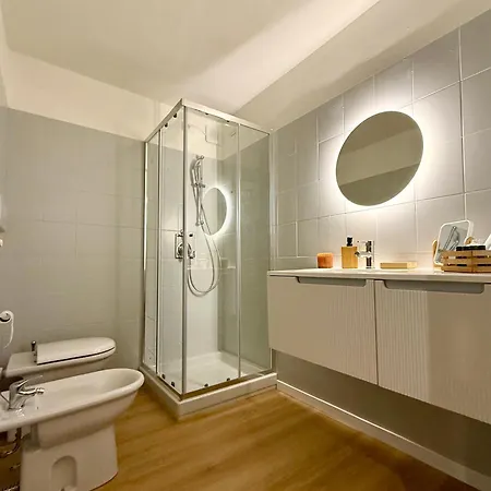 Naviglio - Eleganza E Relax A 2 Min Dalla M4 E Dai Navigli Apartment Milan