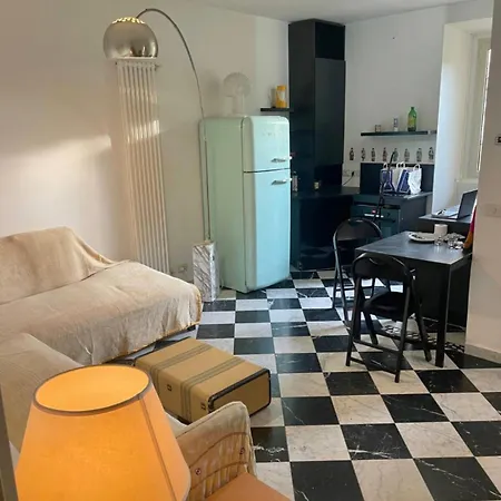 Quiet Luminous Flat Historical Center Fast Wi-fi Apartamento Milão