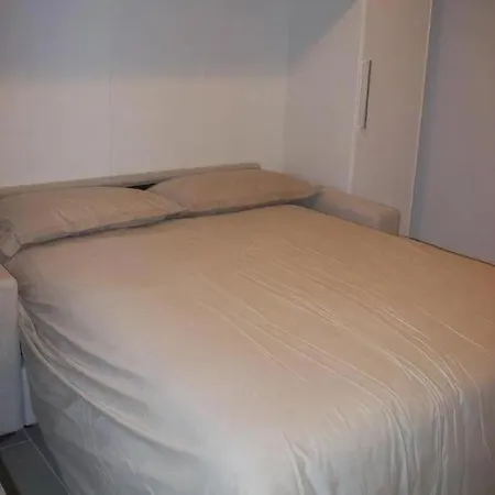 Lejlighed Grazioso Monolocale In Via Calzecchi Milano