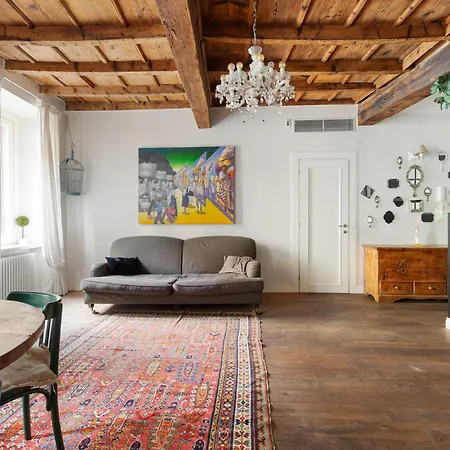 Brera - Castello - Ampio Bilocale Centro *