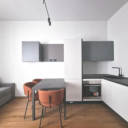 Luxury - Arnaboldi 4 아파트