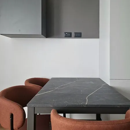 Apartman Luxury - Arnaboldi 4 *