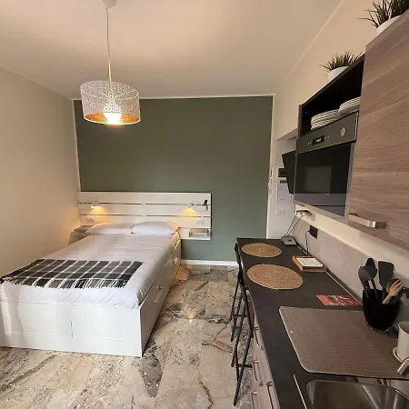 Casa Zona Station Villa