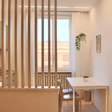 Aparthotel Tiny Attic, Corso Buenosaires, 6min To Duomo