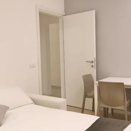 Tiny Attic, Corso Buenosaires, 6min To Duomo Ξενοδοχείο με διαμερίσματα Μιλάνο