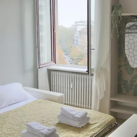 Aparthotel Tiny Attic, Corso Buenosaires, 6min To Duomo *