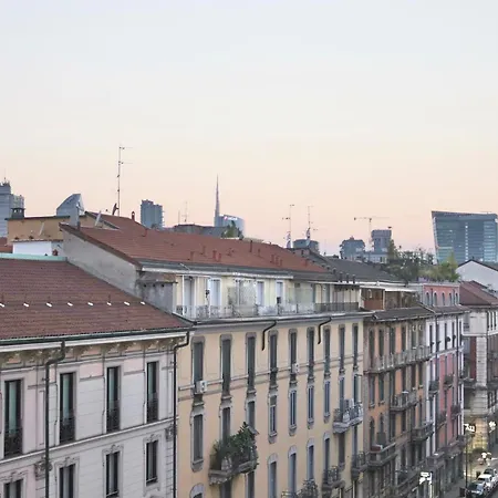 Tiny Attic, Corso Buenosaires, 6min To Duomo 아파트호텔