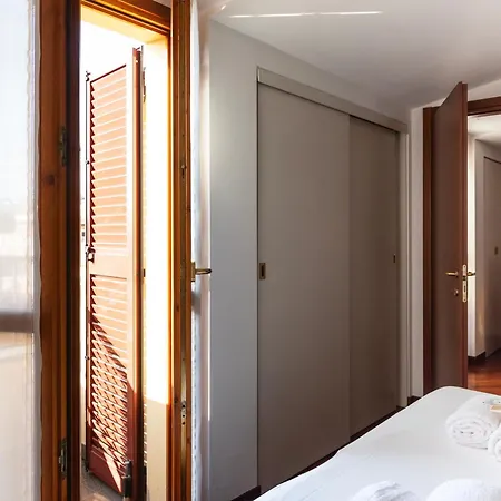 דירה Youhosty - Loreto 1 Bedroom מילאנו