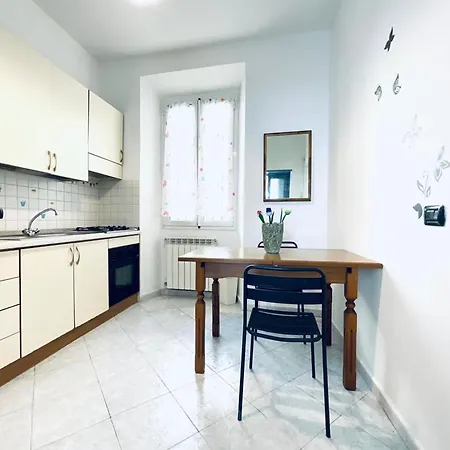 Nice Central In A Strategic Position Apartment Milan