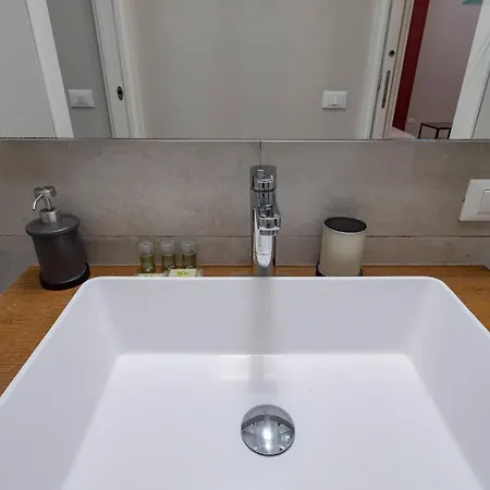 I Host - Cucchi 7 Milan