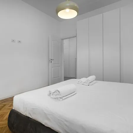 Ray 1 San Siro Apartmán