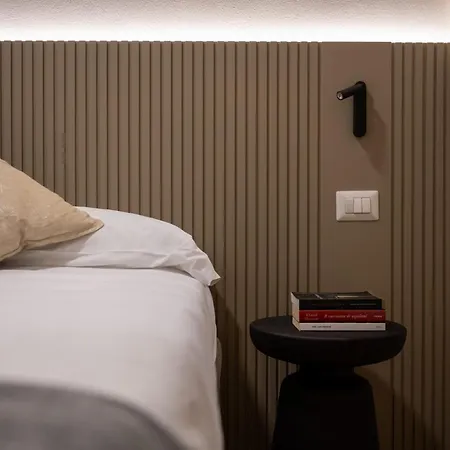 Апартаменты Boutique D'este - Bocconi - Porta Romana 1br Flat - 5 Min Metro *