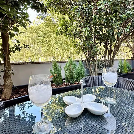 Deluxe Multispace With Terrace Appartamento