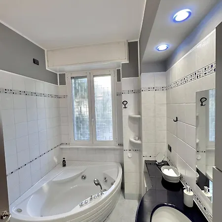 Deluxe Flat Multi-space & Private Terrace * ミラノ