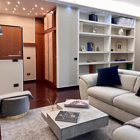 Deluxe Flat Multi-space & Private Terrace