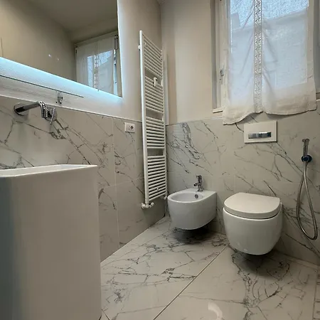 Attico Elegante Con 2 E 2 Bagni In Centro Milan