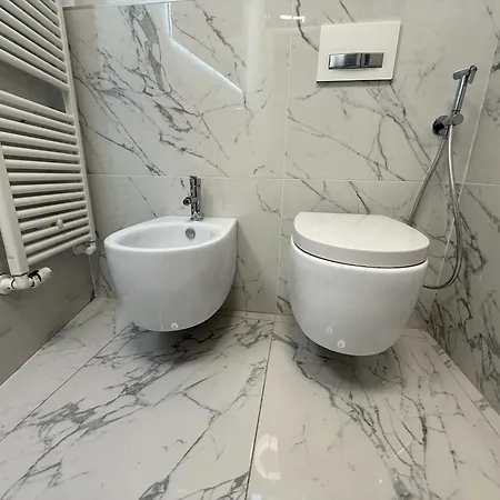Apartament Attico Elegante Con 2 E 2 Bagni In Centro *