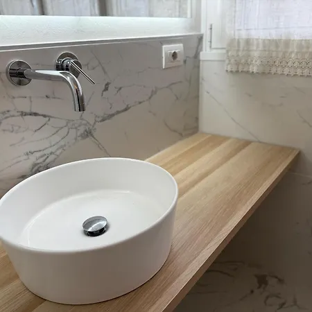 Attico Elegante Con 2 E 2 Bagni In Centro *