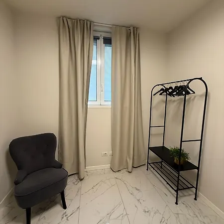 Attico Elegante Con 2 E 2 Bagni In Centro * Mediolan