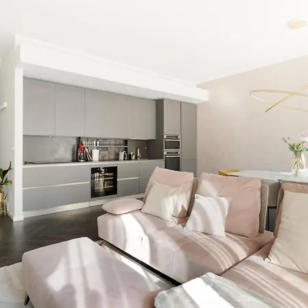 Conciliazione-cadorna - Ampio Trilocale Di Design Apartament