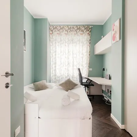 Conciliazione-cadorna - Ampio Trilocale Di Design Apartament Mediolan